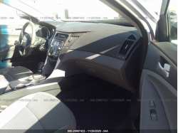 HYUNDAI SONATA 5NPEB4AC0BH019329