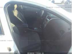 CHEVROLET MALIBU 1G1ZC5E09AF198184