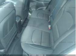 HYUNDAI ELANTRA GT KMHH35LE6KU104031