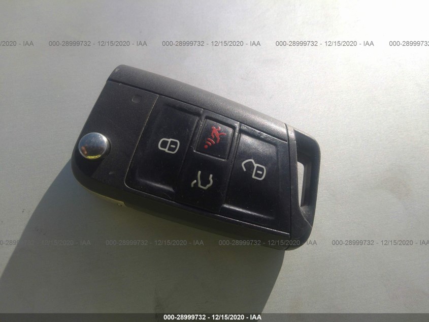VOLKSWAGEN GOLF 3VW217AU3GM008033