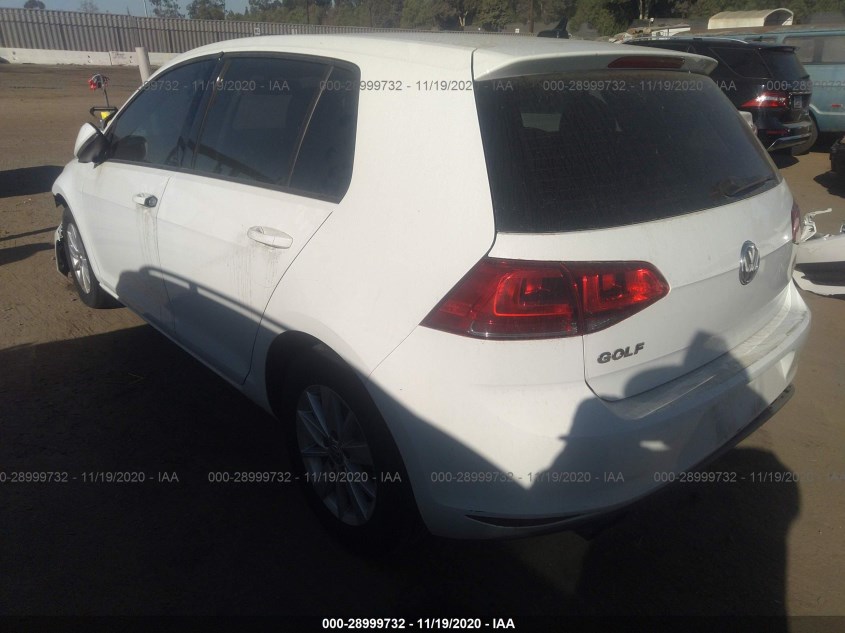 VOLKSWAGEN GOLF 3VW217AU3GM008033