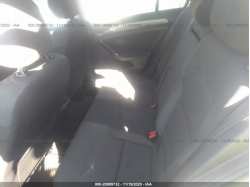 VOLKSWAGEN GOLF 3VW217AU3GM008033
