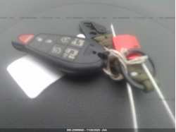 VOLKSWAGEN ROUTAN 2V4RW5DG7BR740685