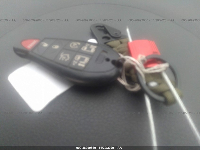 VOLKSWAGEN ROUTAN 2V4RW5DG7BR740685
