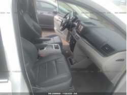 VOLKSWAGEN ROUTAN 2V4RW5DG7BR740685