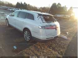 LINCOLN MKT 2LMHJ5FR0ABJ06158