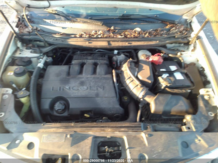 LINCOLN MKT 2LMHJ5FR0ABJ06158