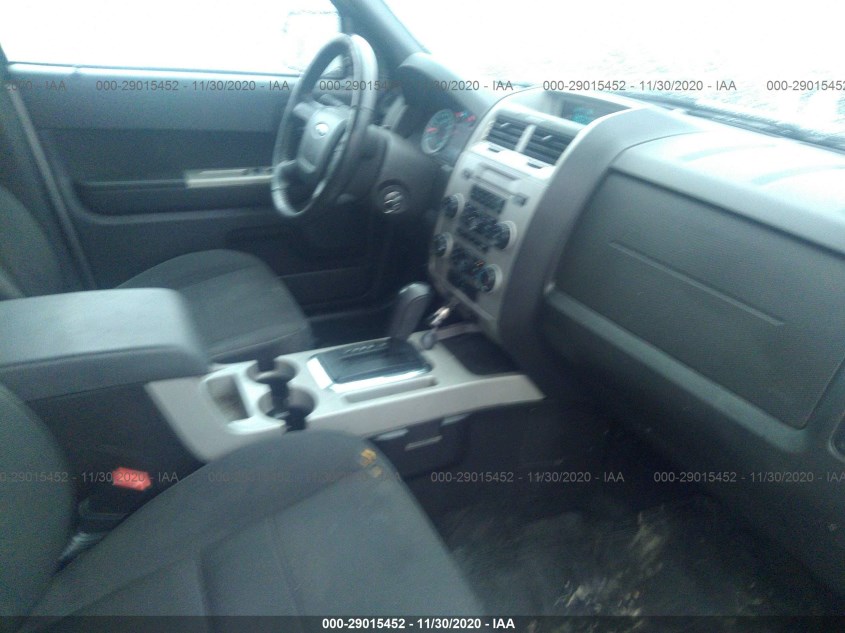 FORD ESCAPE 1FMCU9D79AKC05038