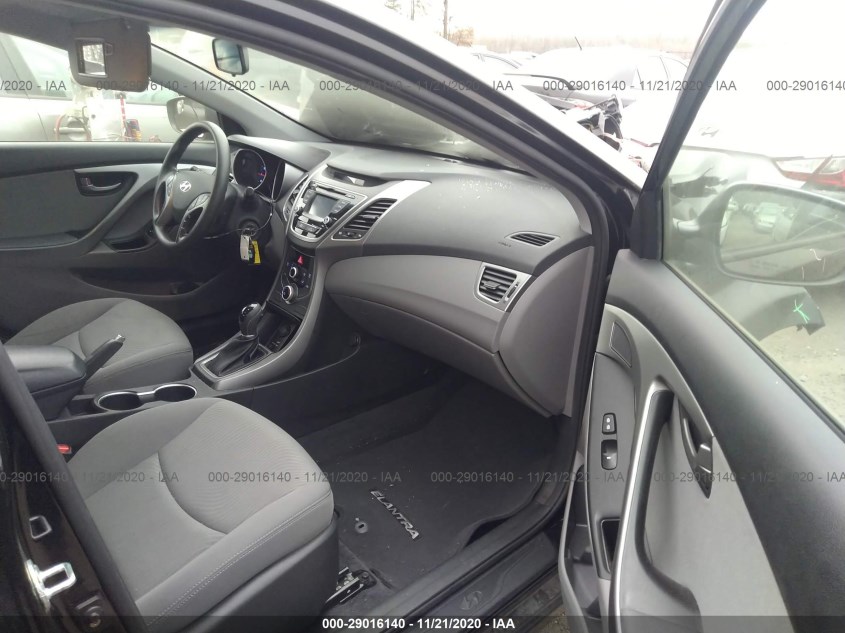 HYUNDAI ELANTRA KMHDH4AE2FU359536