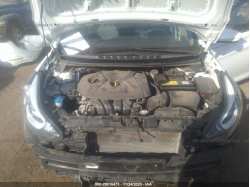 HYUNDAI ELANTRA 5NPDH4AE2FH585865