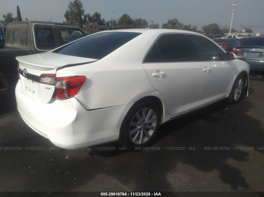 TOYOTA CAMRY 4T4BF1FK7CR241381