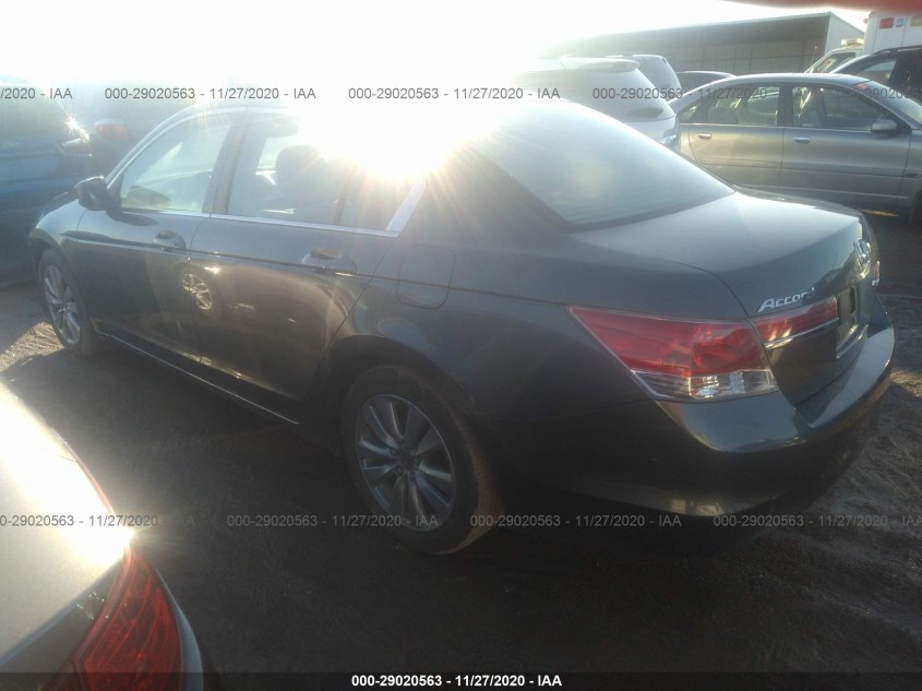HONDA ACCORD SDN 1HGCP2F88BA062164