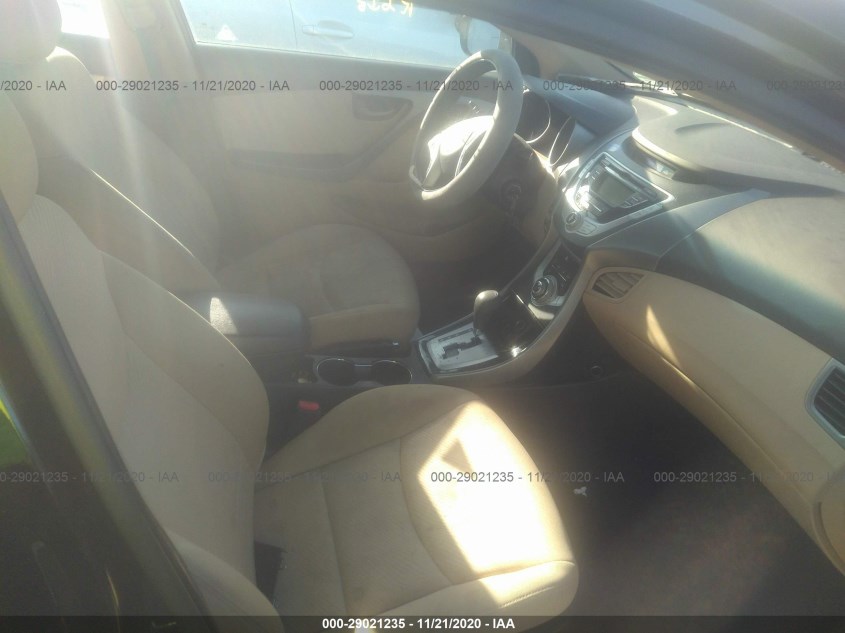 HYUNDAI ELANTRA KMHDH4AE3CU378821