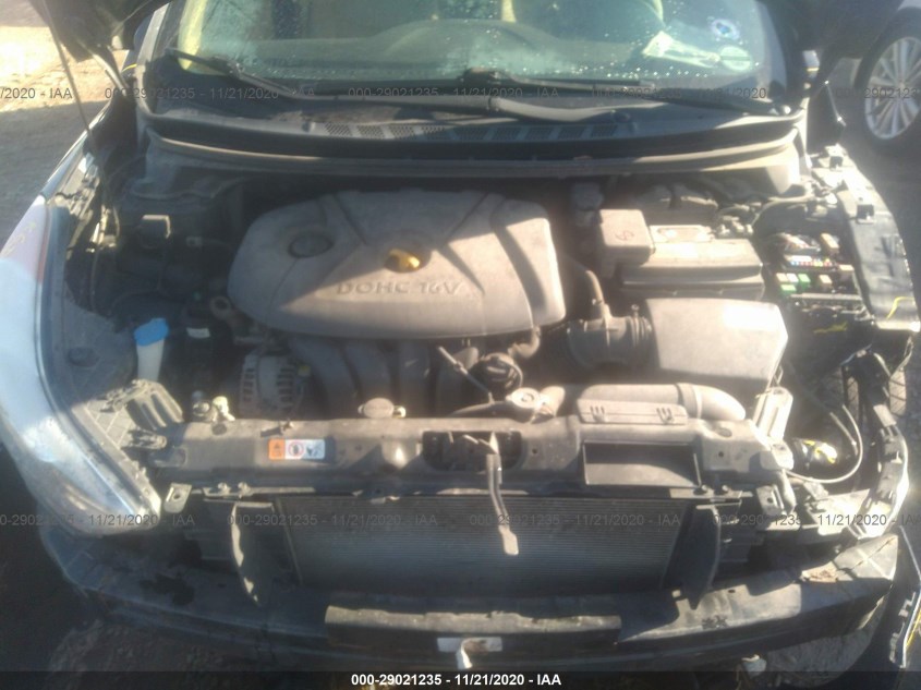HYUNDAI ELANTRA KMHDH4AE3CU378821