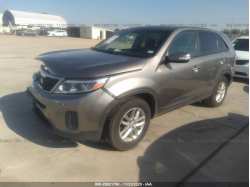 KIA SORENTO 5XYKT3A68EG507380