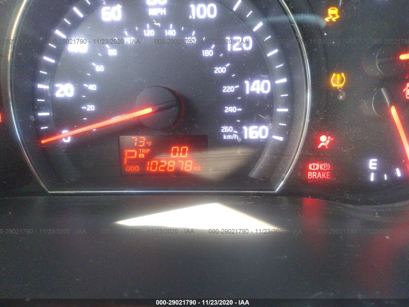 KIA SORENTO 5XYKT3A68EG507380