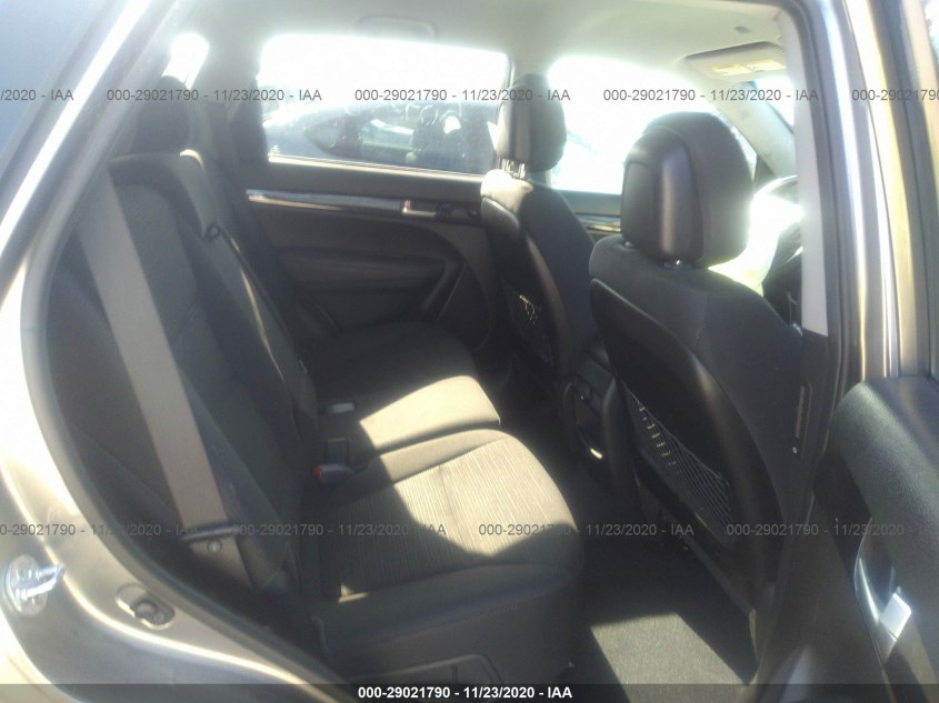 KIA SORENTO 5XYKT3A68EG507380