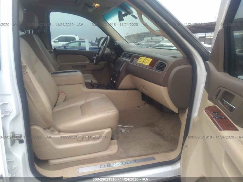 CHEVROLET TAHOE 1GNSCCE08ER175178