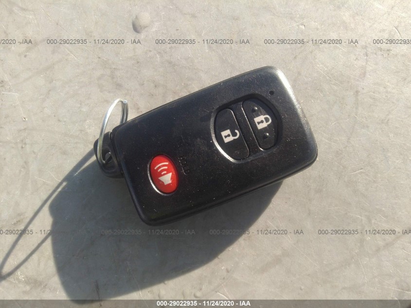 TOYOTA PRIUS JTDKN3DU3F1928512