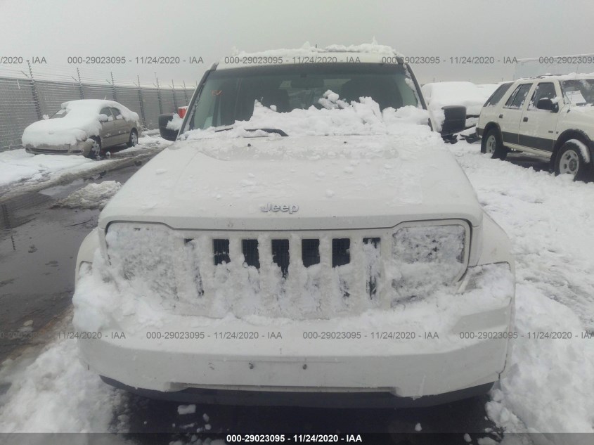 JEEP LIBERTY 1J4PP2GK2AW154022