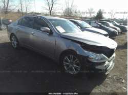 HYUNDAI GENESIS KMHGC4DF3BU129871