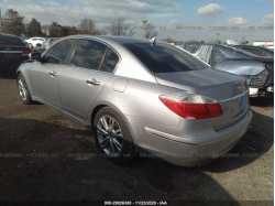 HYUNDAI GENESIS KMHGC4DF3BU129871