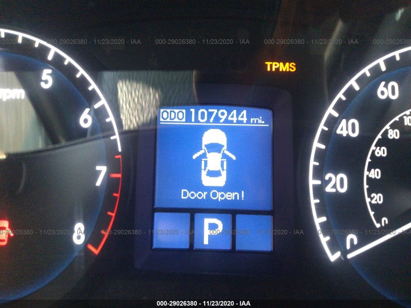 HYUNDAI GENESIS KMHGC4DF3BU129871