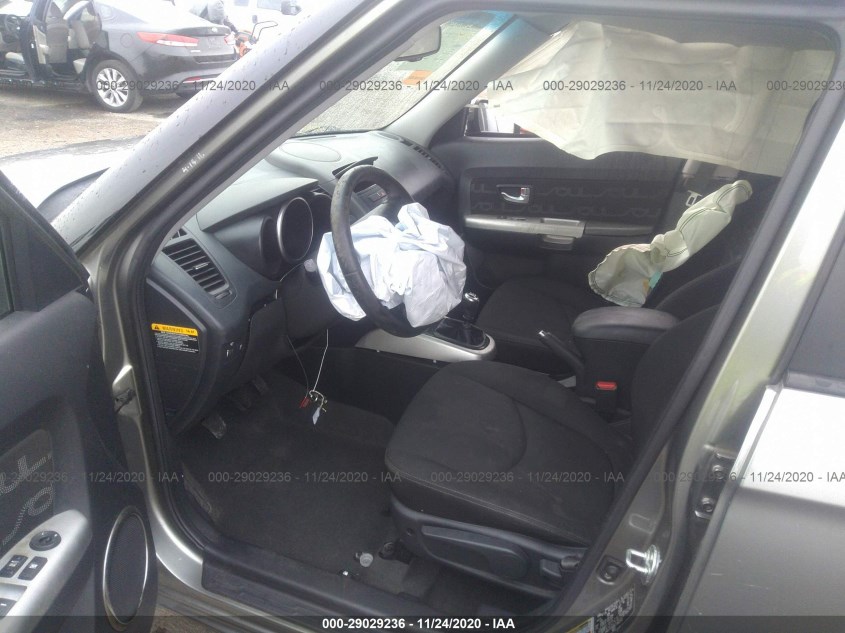 KIA SOUL KNDJT2A68C7392392