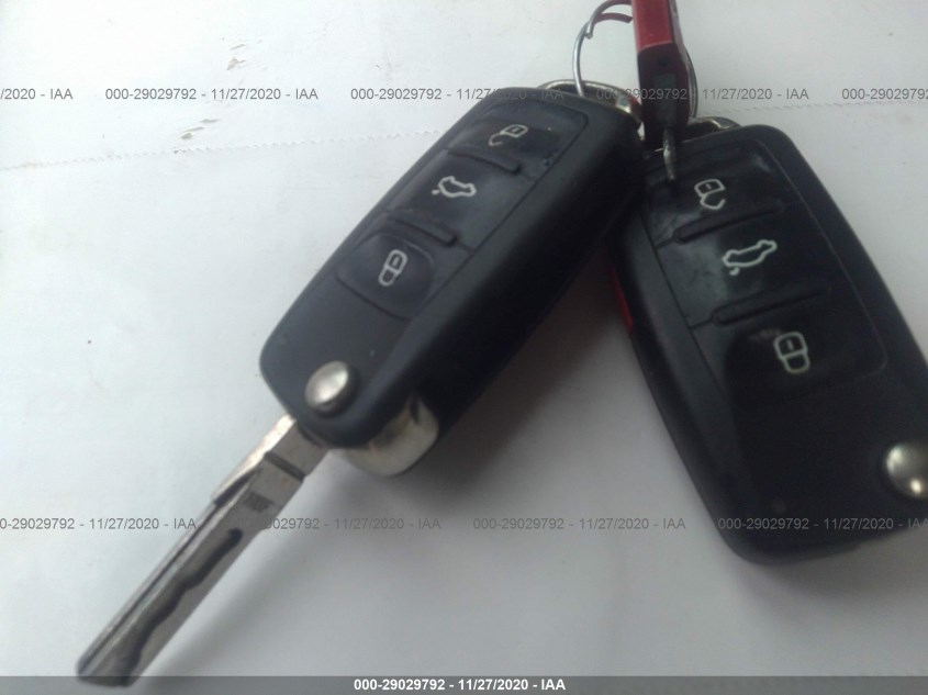 VOLKSWAGEN PASSAT 1VWBS7A32GC044950