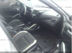 HYUNDAI VELOSTER KMHTC6AE7FU243125
