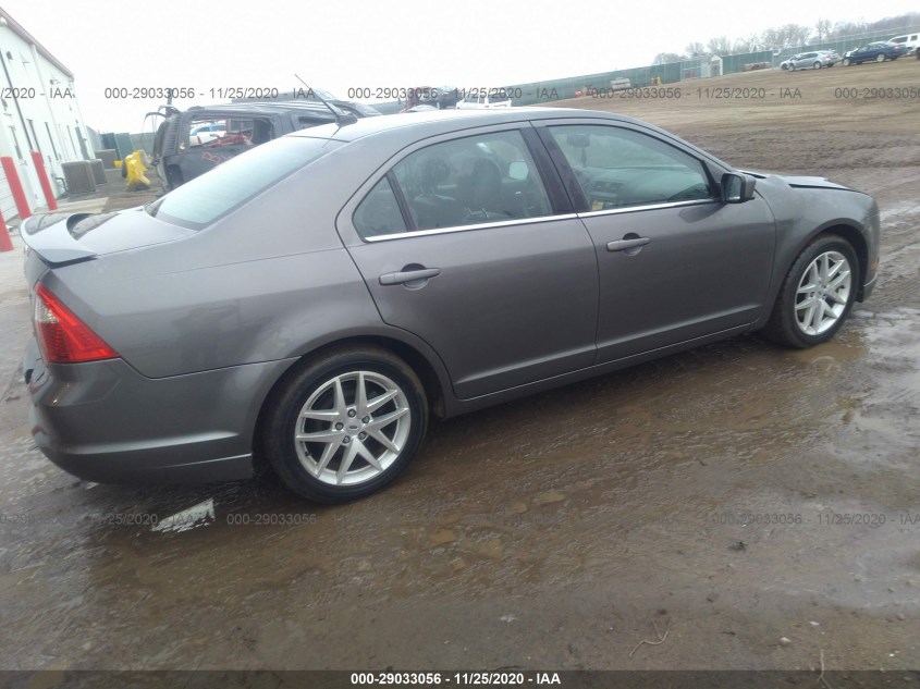 FORD FUSION 3FAHP0JA4CR245917
