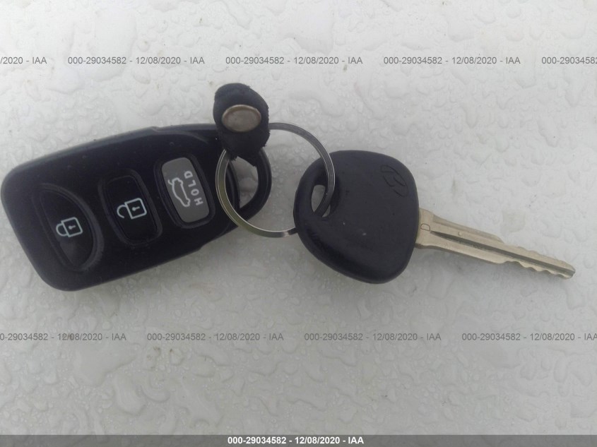 HYUNDAI ELANTRA KMHDU4AD6AU085415