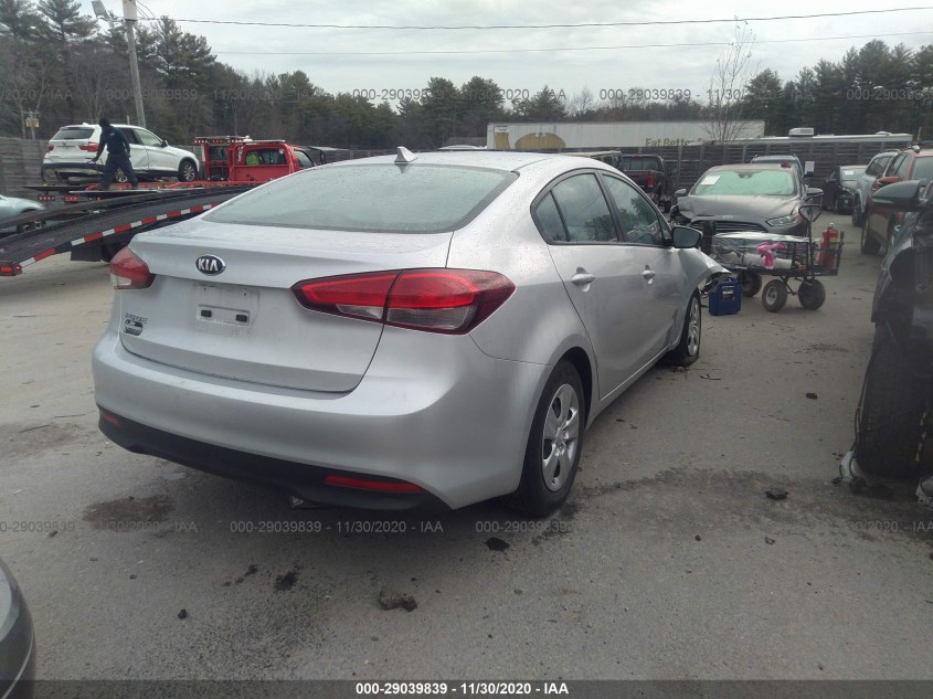 KIA FORTE 3KPFK4A79JE177176