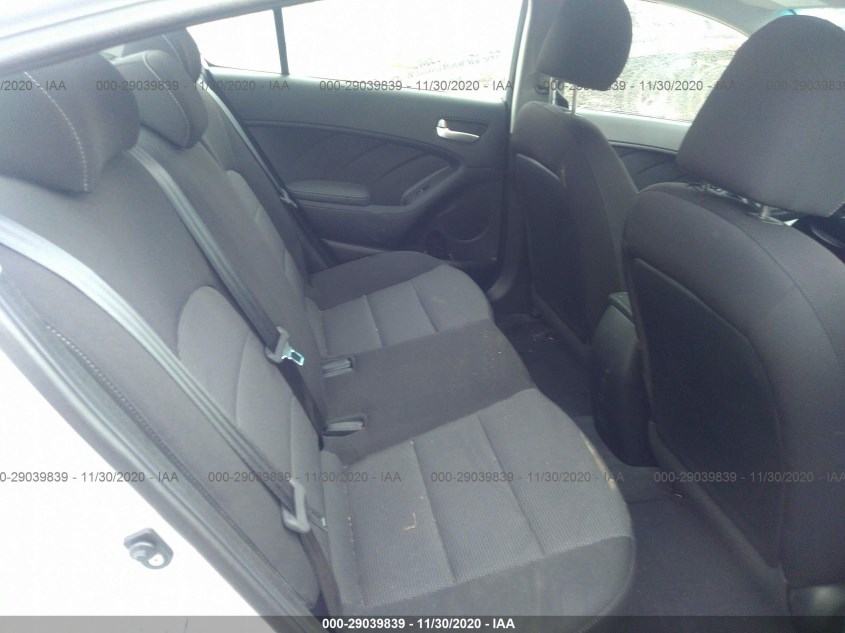 KIA FORTE 3KPFK4A79JE177176