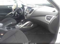 HYUNDAI VELOSTER KMHTC6AD5GU248784