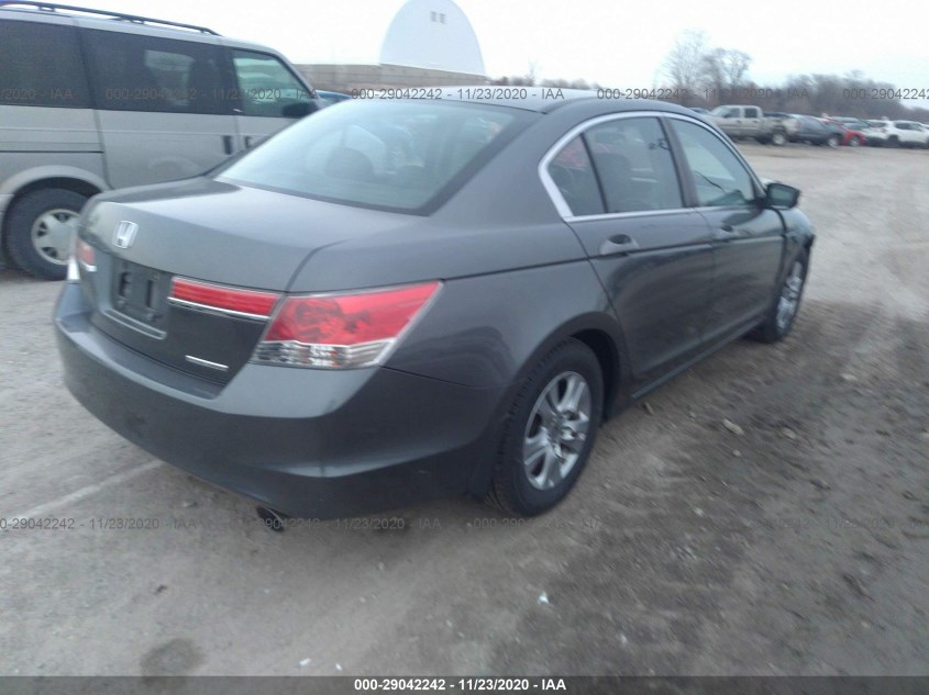 HONDA ACCORD SDN 1HGCP2F61CA117442