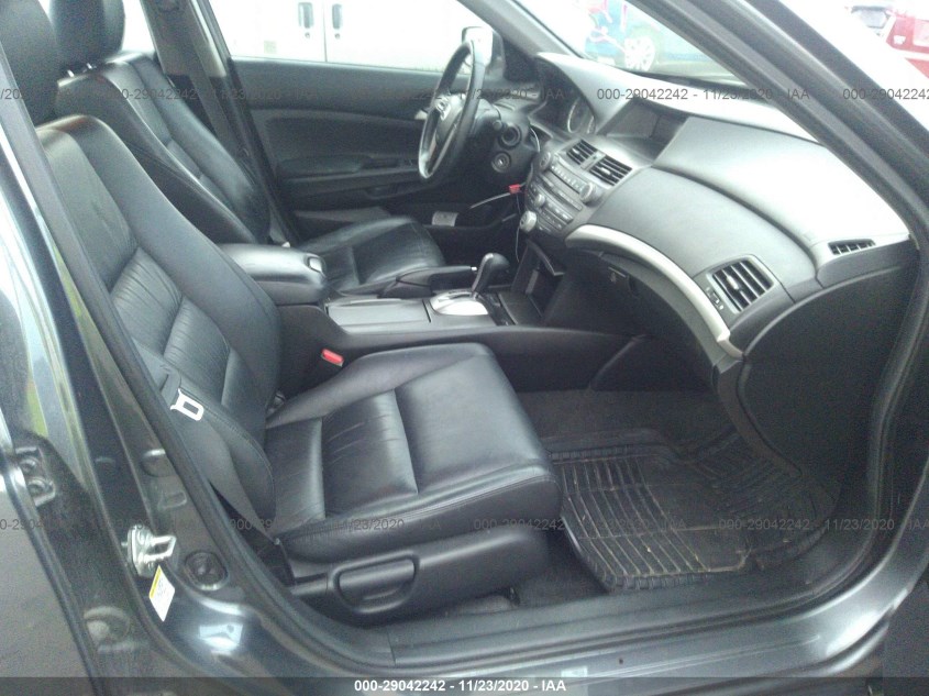 HONDA ACCORD SDN 1HGCP2F61CA117442
