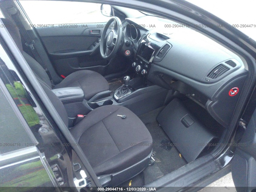 KIA FORTE 5-DOOR KNAFU5A21C5619593