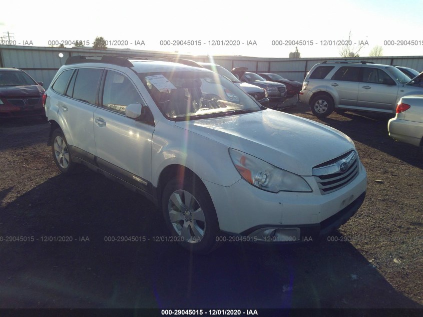 SUBARU OUTBACK 4S4BRBCC3B3380609