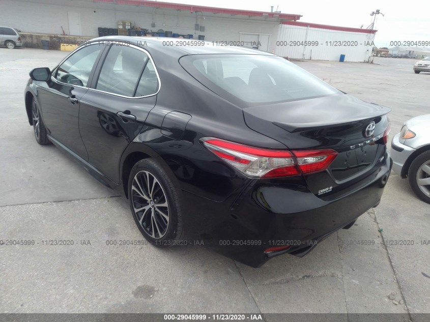 TOYOTA CAMRY 4T1B11HK4JU059379
