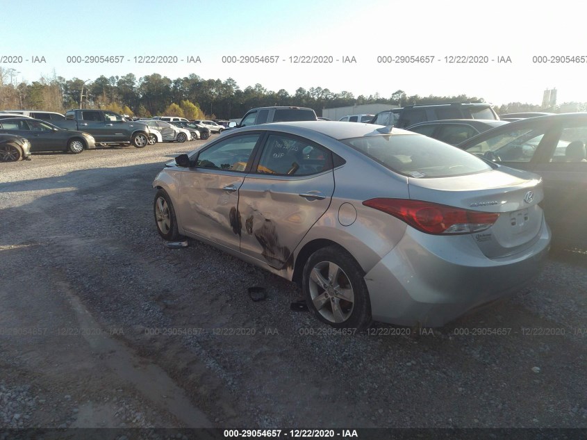 HYUNDAI ELANTRA 5NPDH4AE8DH375218