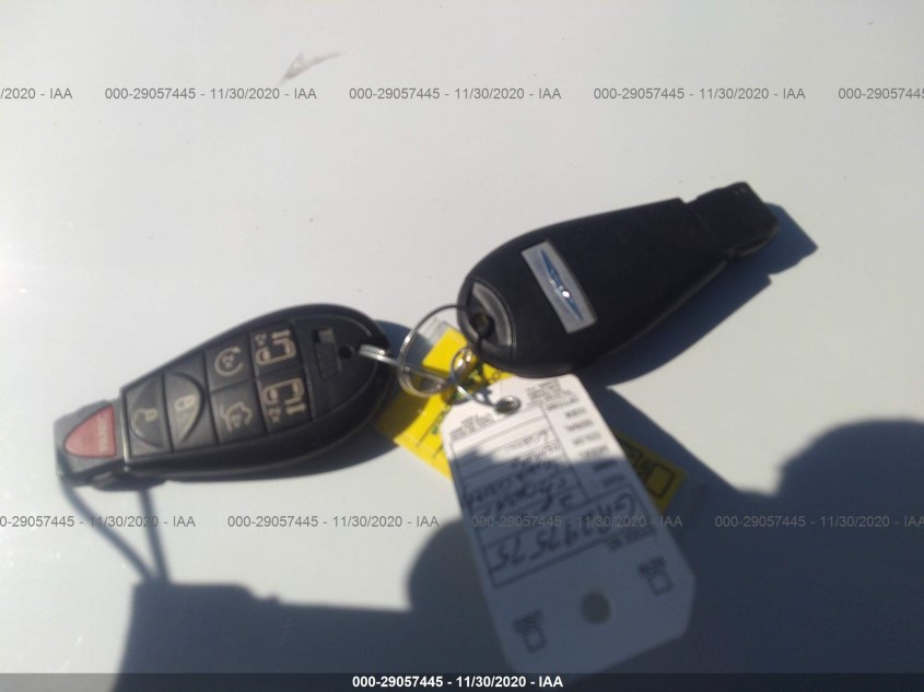 CHRYSLER TOWN & COUNTRY 2C4RC1BG0GR297575