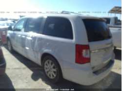 CHRYSLER TOWN & COUNTRY 2C4RC1BG0GR297575