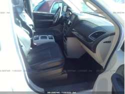 CHRYSLER TOWN & COUNTRY 2C4RC1BG0GR297575