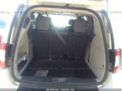 CHRYSLER TOWN & COUNTRY 2C4RC1BG0GR297575