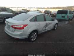 FORD FOCUS 1FADP3F26DL265149