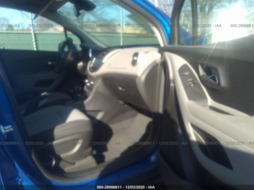 CHEVROLET TRAX KL7CJNSB2GB561625