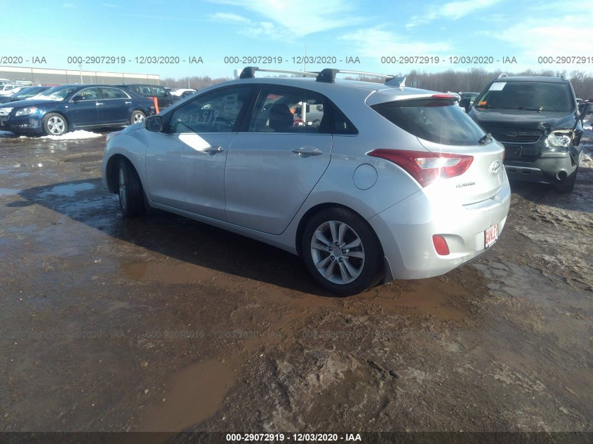 HYUNDAI ELANTRA GT KMHD35LE1DU079833