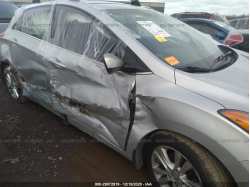 HYUNDAI ELANTRA GT KMHD35LE1DU079833