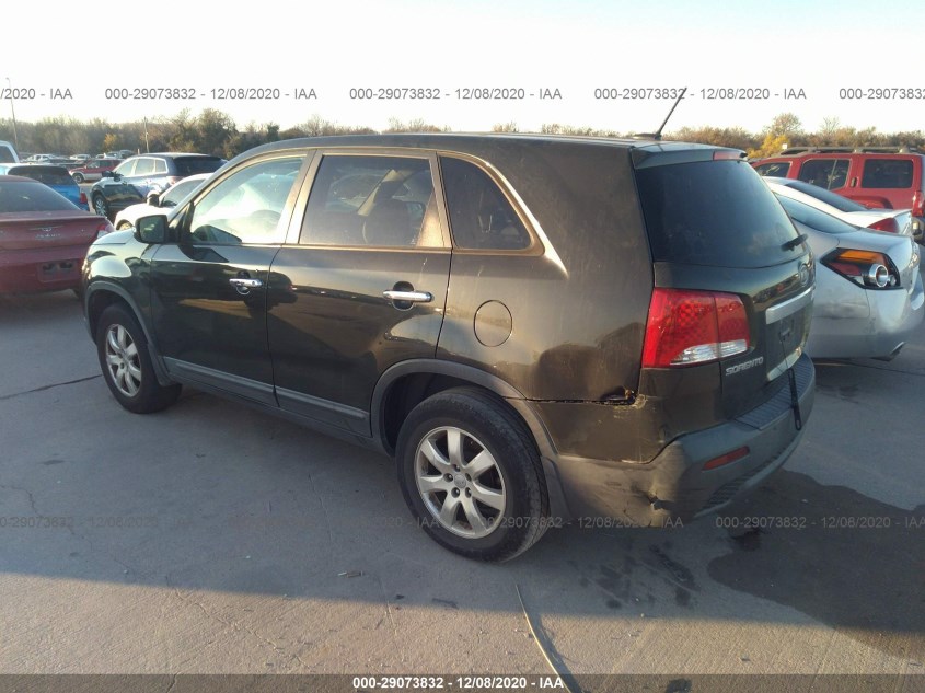 KIA SORENTO 5XYKT3A1XDG331547